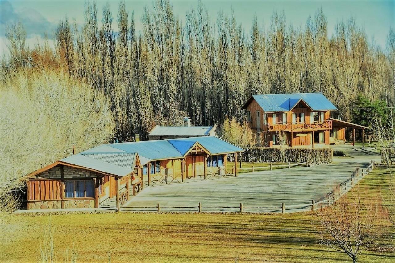 Hosteria & Cabanas Rio Fenix Perito Moreno Exteriör bild